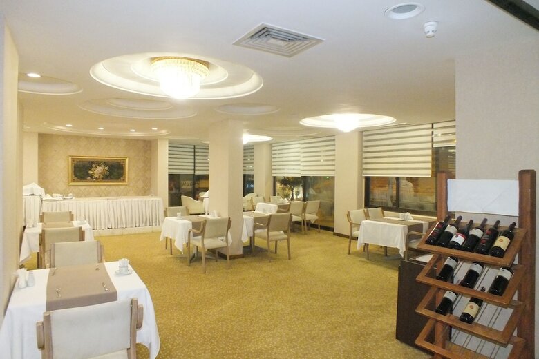Park Royal Hotel