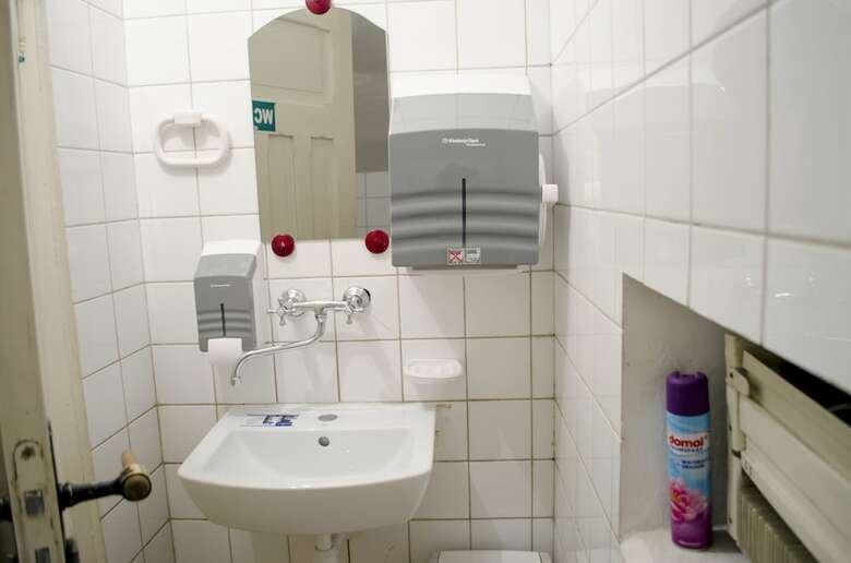 Hostal Red Nose - Hostel