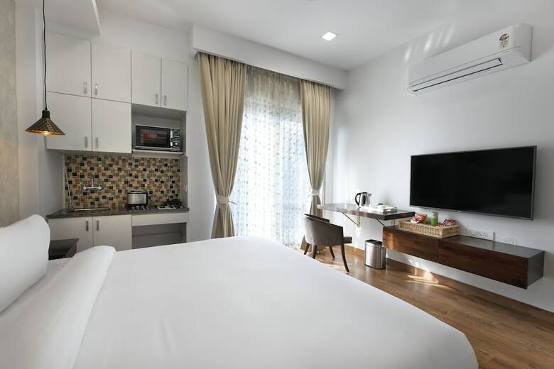 Aparthotel Hydewest India