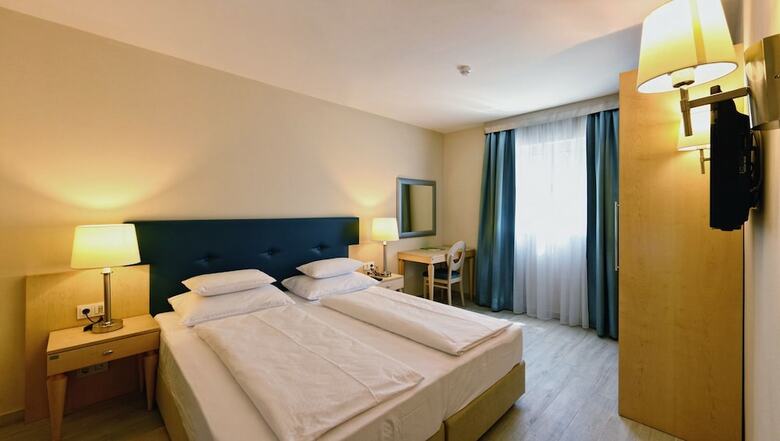 Aparthotel Flora