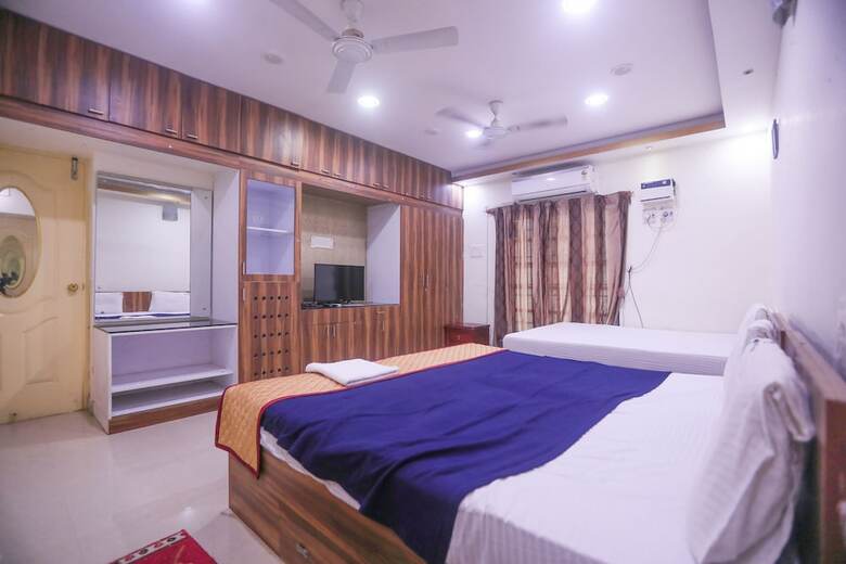 Hotel Ulo Maheshwari Villa