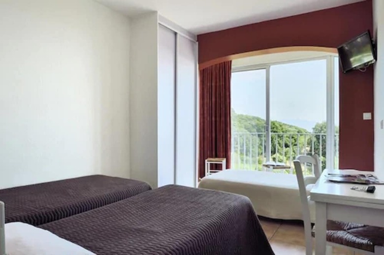 Hotel Alata