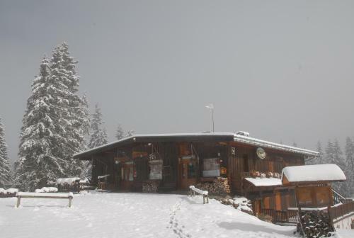 Hotel H�tel Chalet Le Caribou