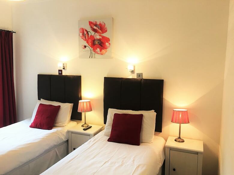 Hotel Polygon Villas Guest House - B&B