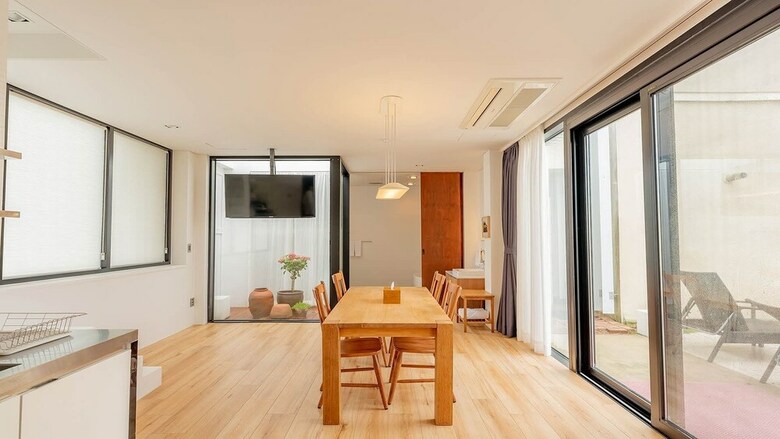 Namib Pool Villa Jeju