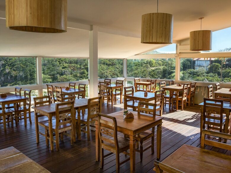 Hotel Apa Pau Brasil