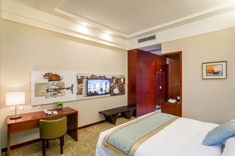 Shenzhen Langshan Hotel