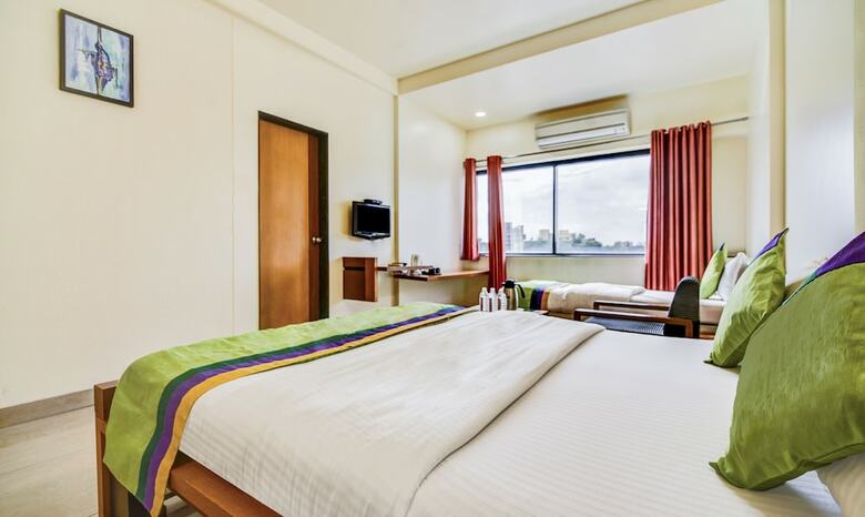 Hotel Treebo Trend Surya Nashik
