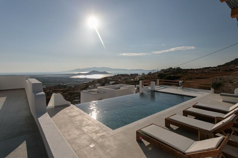 Posada Naxos Skyline Villas