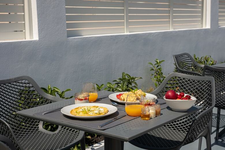 Hotel Santoterra Antigua Suites