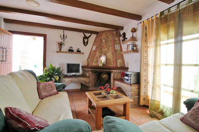 1055 Villa Cerrillo