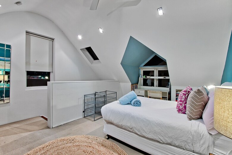 Luxury 3 Bed Terrace House Close To Sydney Cbd