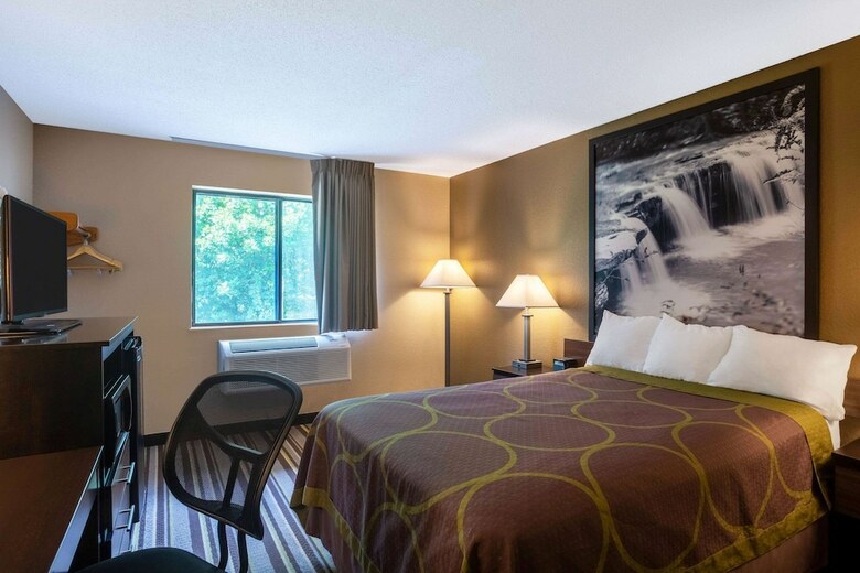 Hotel Super 8 By Wyndham Elkins