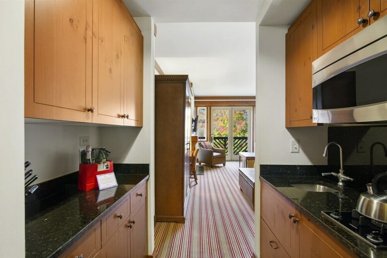 1325 Studio @ The Lodge At Spruce Peak