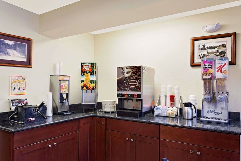 Motel Super 8 By Wyndham Ithaca