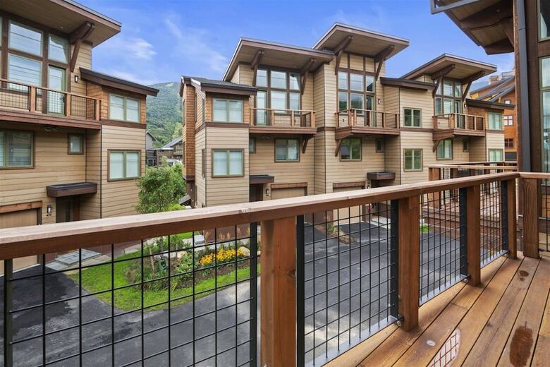 4br Sterling Spruce Peak