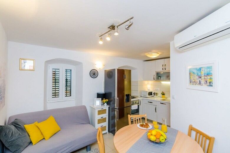Hotel Holiday Home Kazerma
