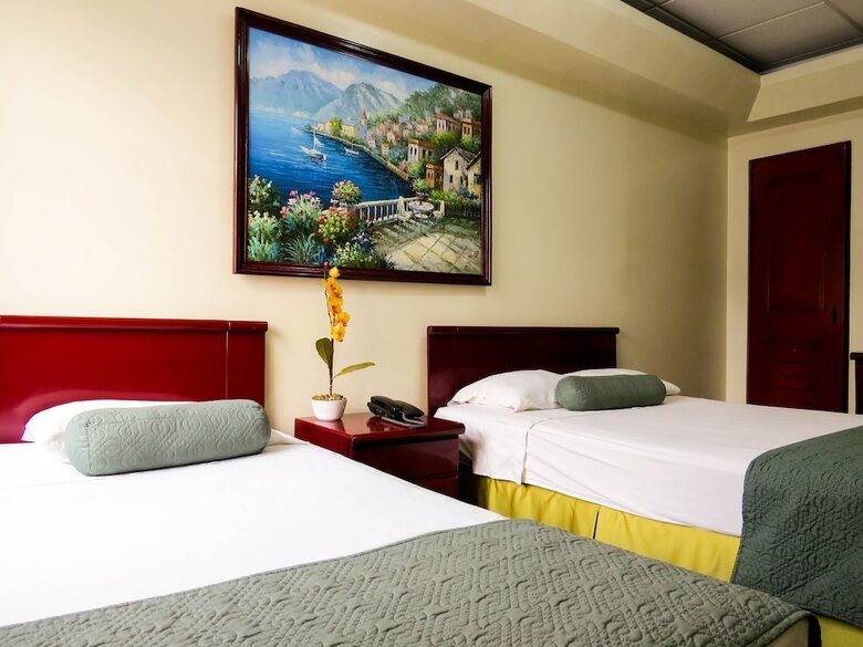 Moraz�n Hotel & Casino