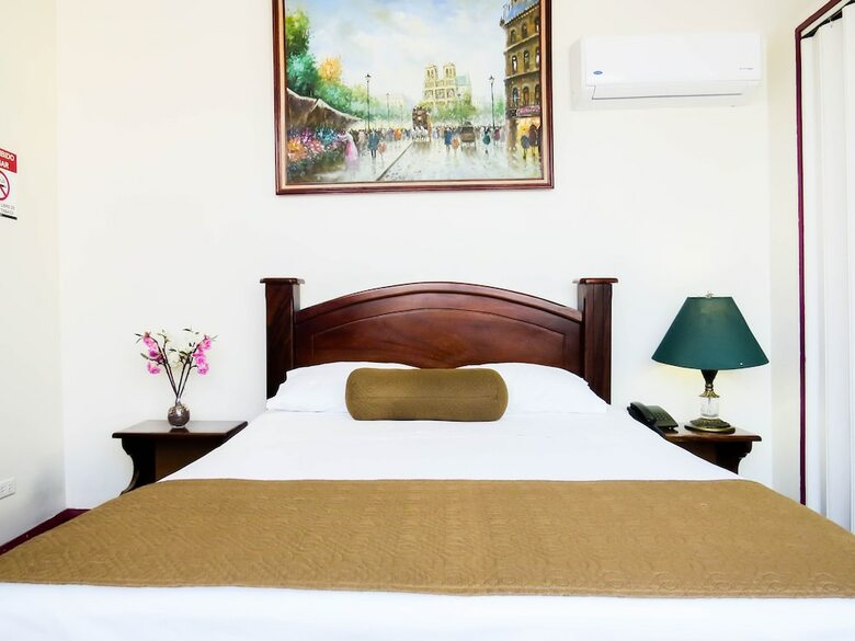 Moraz�n Hotel & Casino