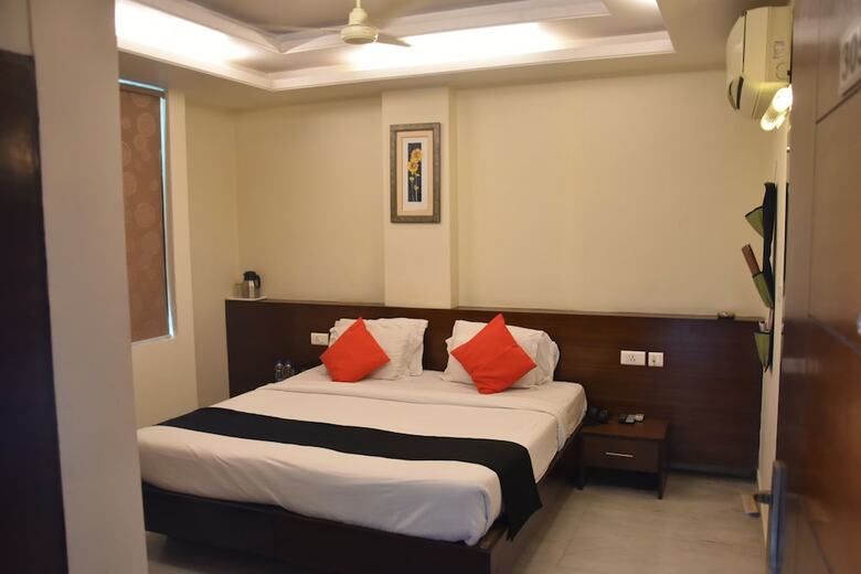 Hotel Corporate Inn
