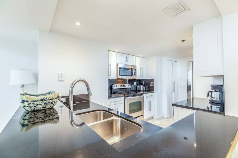 Apartamentos Ocean Breeze And Emerald Water