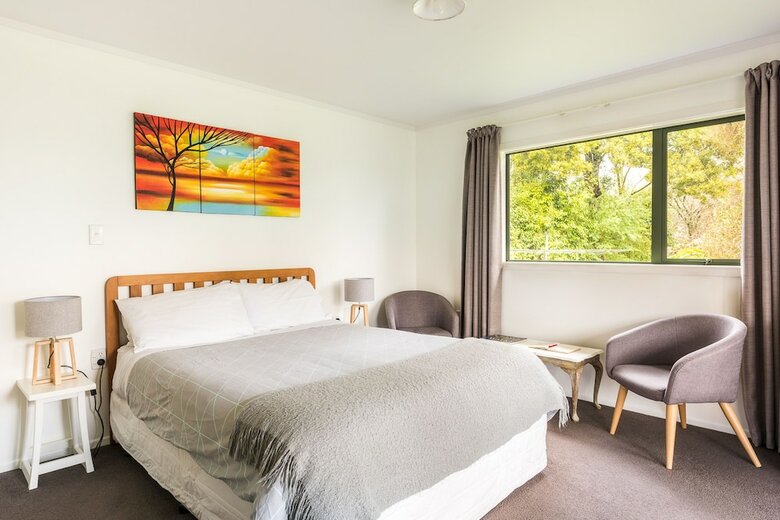 Off The Beaten Track Accommodation