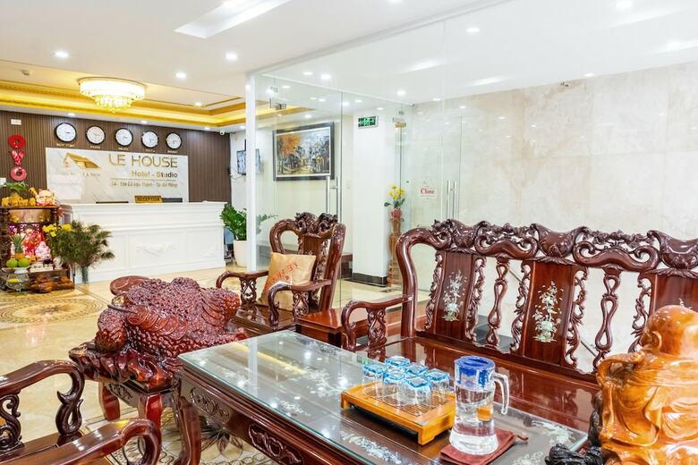 Oyo 320 Le House Hotel And Studio