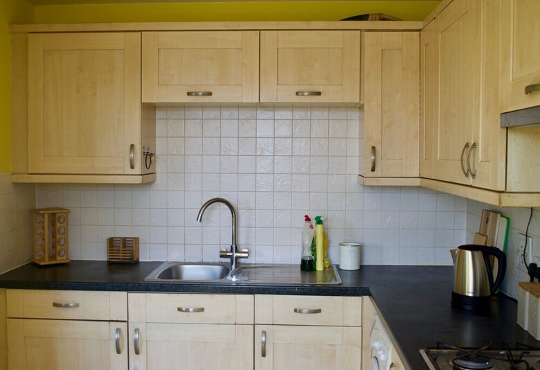Bright 2 Bedroom Apartment Off Leith Walk