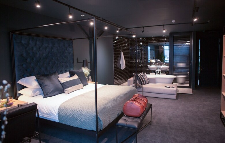 Cartel House Hotel On Loop