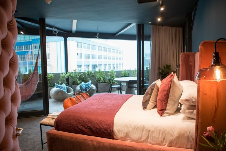 Cartel House Hotel On Loop