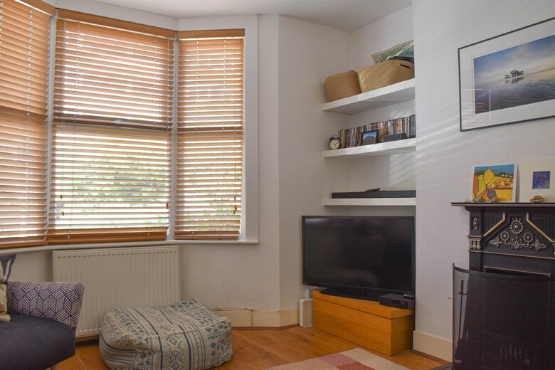 Apartamentos Cosy 1 Bedroom Modern Maisonette With Summertime Balcony