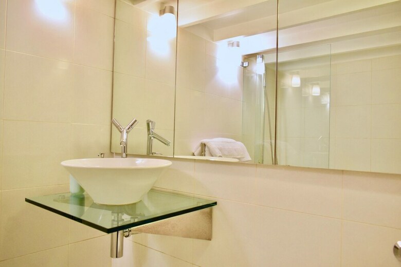 Apartamentos Elegant Mezzanine Studio Flat In Belsize Park
