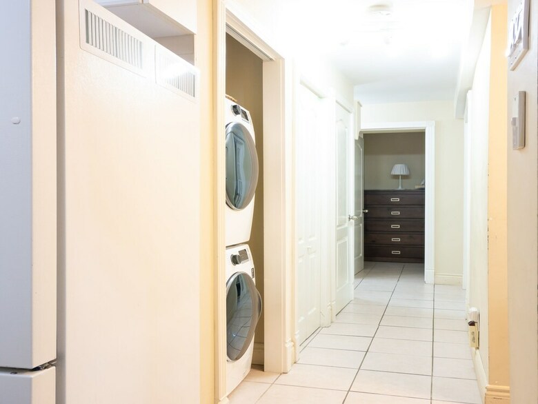Cosy 2 Bedroom Apartment Near Corso Italia