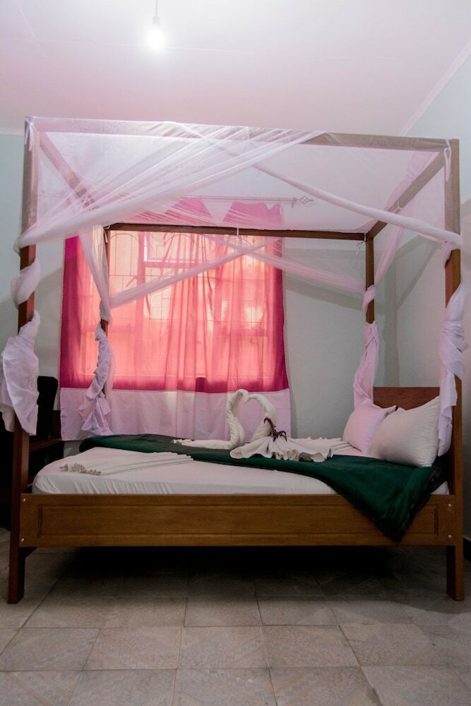 The Comfy Stay Hotel