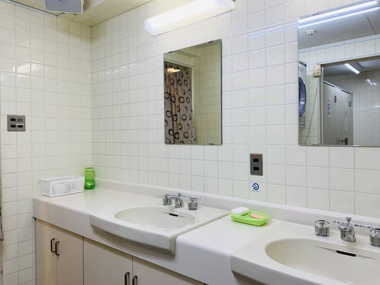 Hostal Guesthouse Shiawaseeki -hostel-