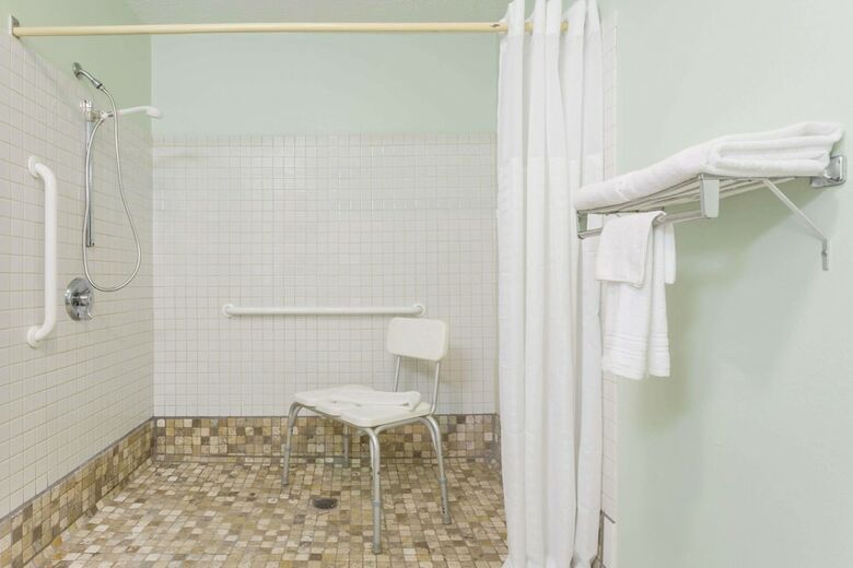 Motel Super 8 By Wyndham Gallipolis Pt Pleasant Area