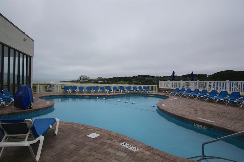 Sands Beach Club #815 Ocean Front