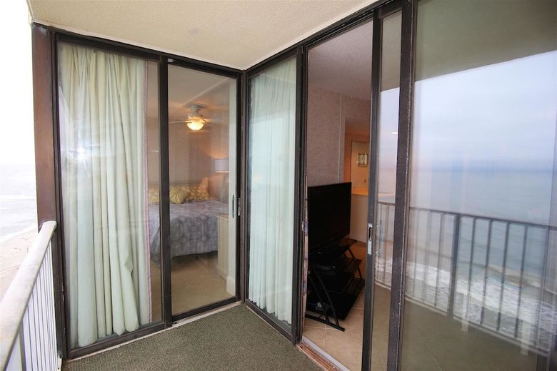 Sands Beach Club #815 Ocean Front