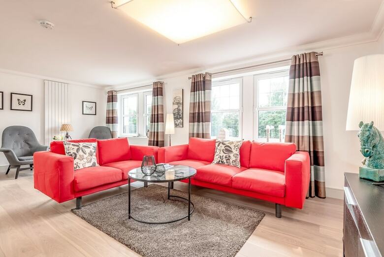 Kinness House Luxury Apartment