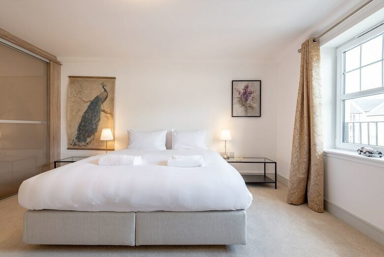 Kinness House Luxury Apartment