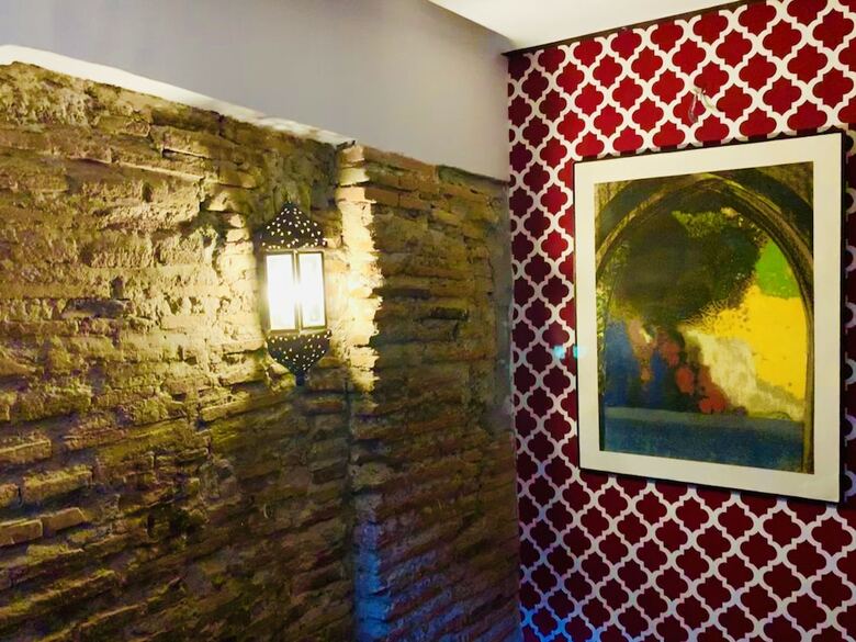 Arab House D�oro Alhambra Center