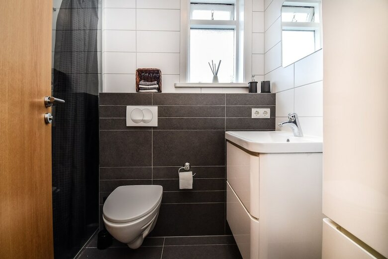 Apartment B48