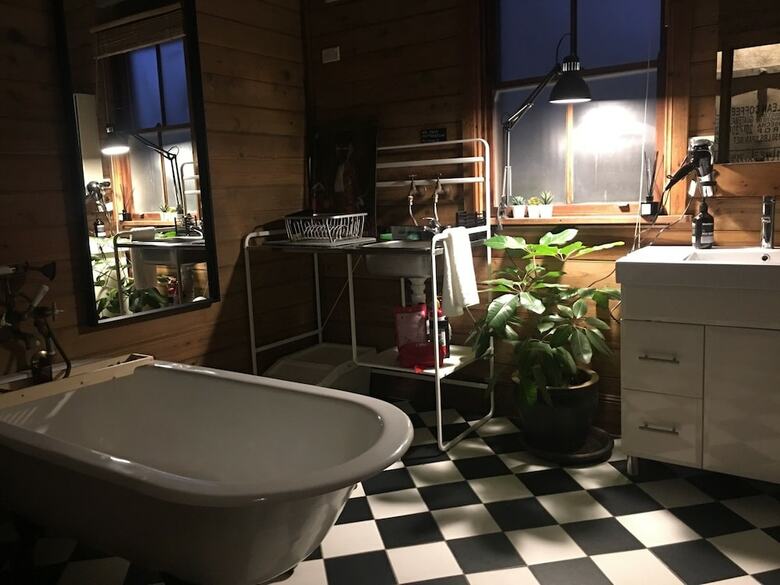 Pop Artist's Concept Store On Darling St