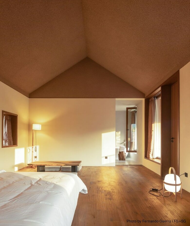Hotel Sansa Village