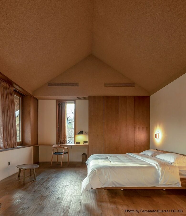 Hotel Sansa Village