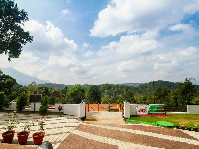 Hostal Adona Residency