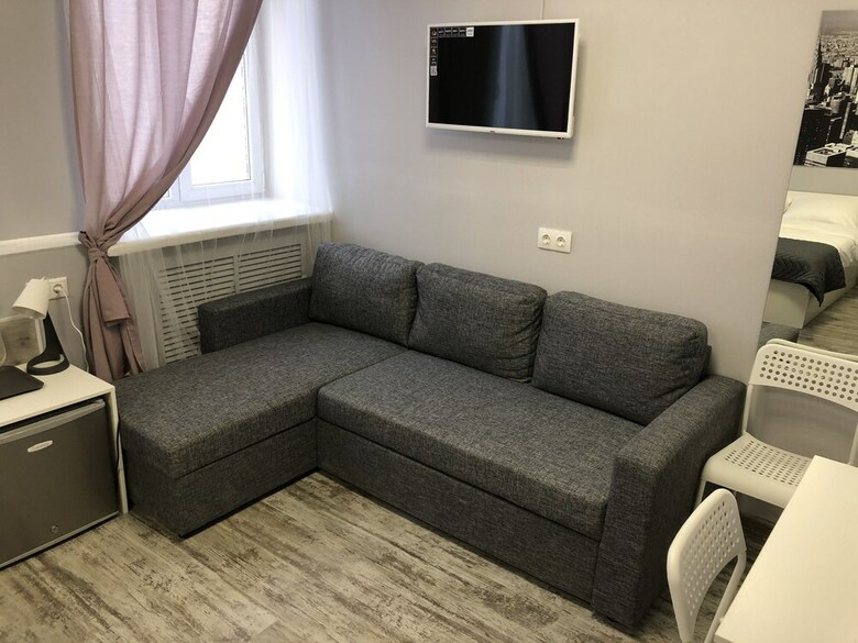 L-hotel