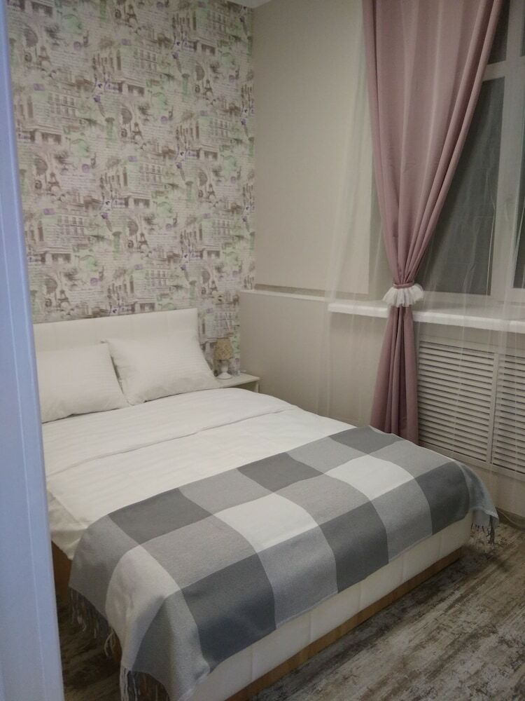 L-hotel