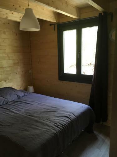 Parc R�sidentiel De Loisir : Le Loup Blanc Du Riou