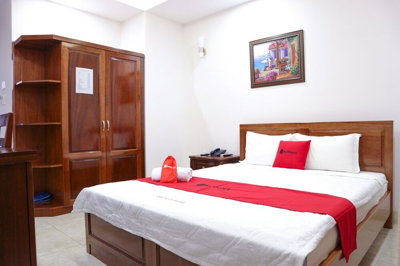 Hotel Reddoorz Plus @ Tran Quy Cap
